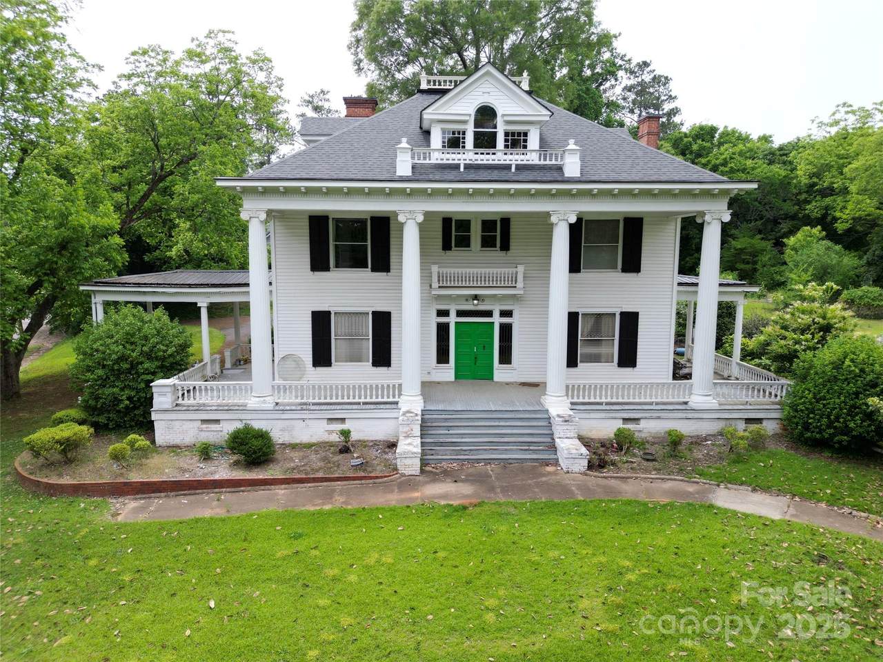 206 Rose Terrace - Photo 1