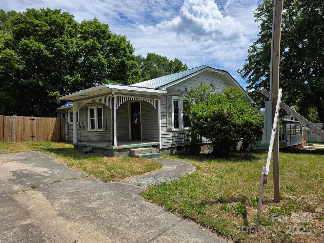 503 Reid Street - Photo 1