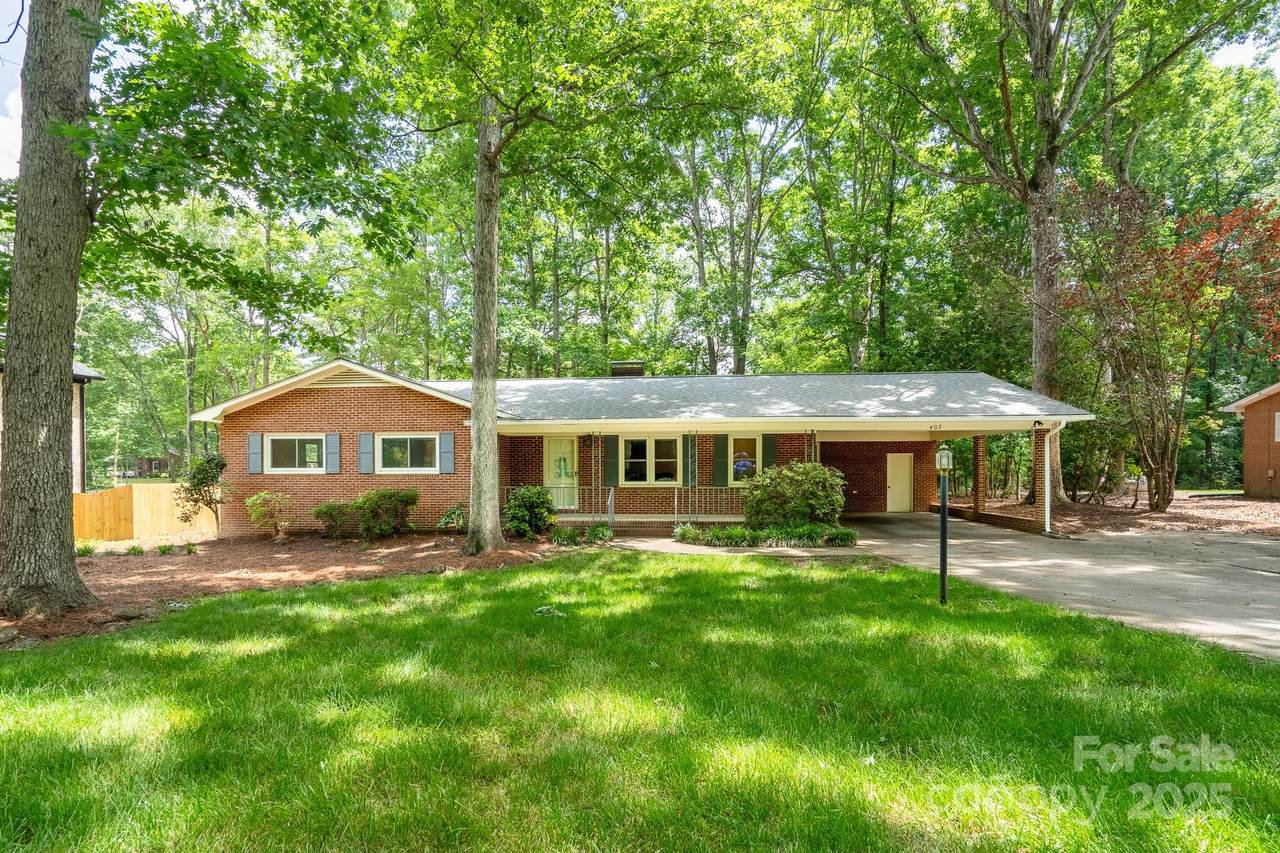 403 Cherrywood Lane - Photo 1