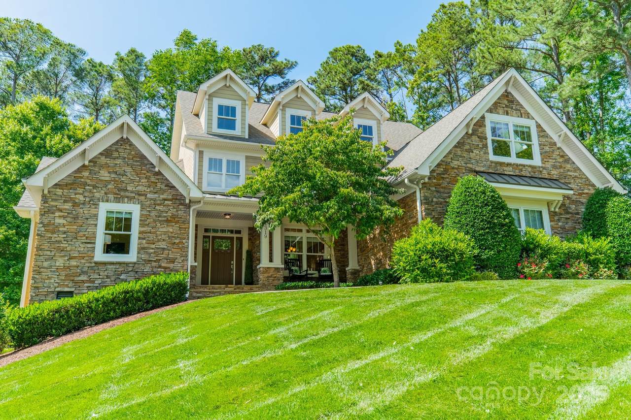 4319 Sailview Drive - Photo 1