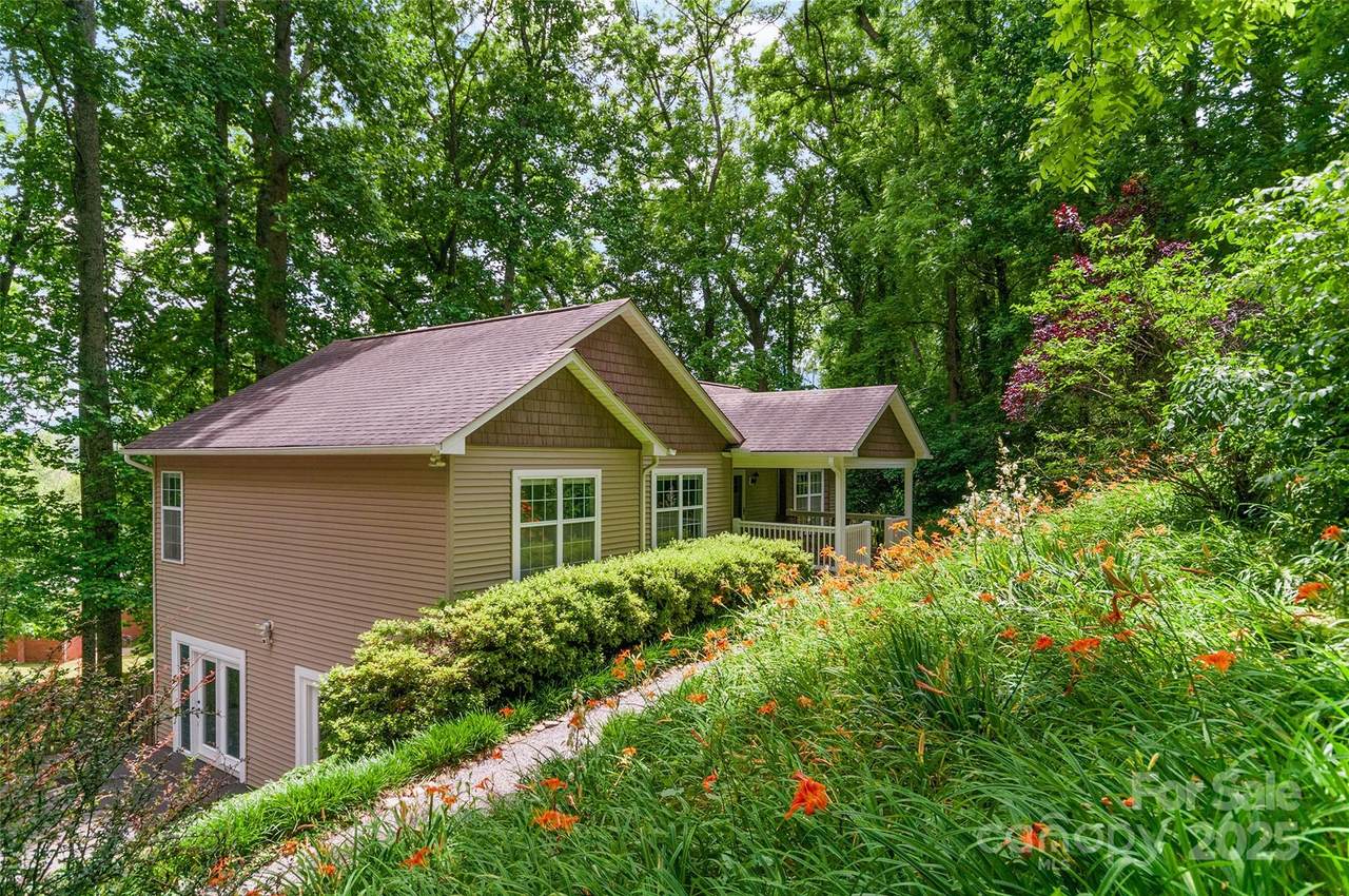 209 Blink Bonny Drive - Photo 1