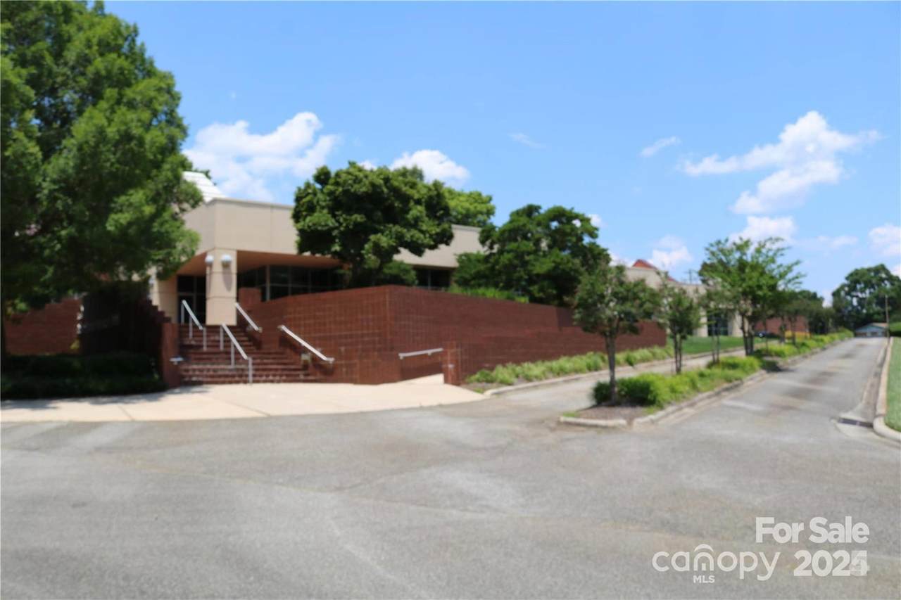 308 Centerview Street - Photo 1