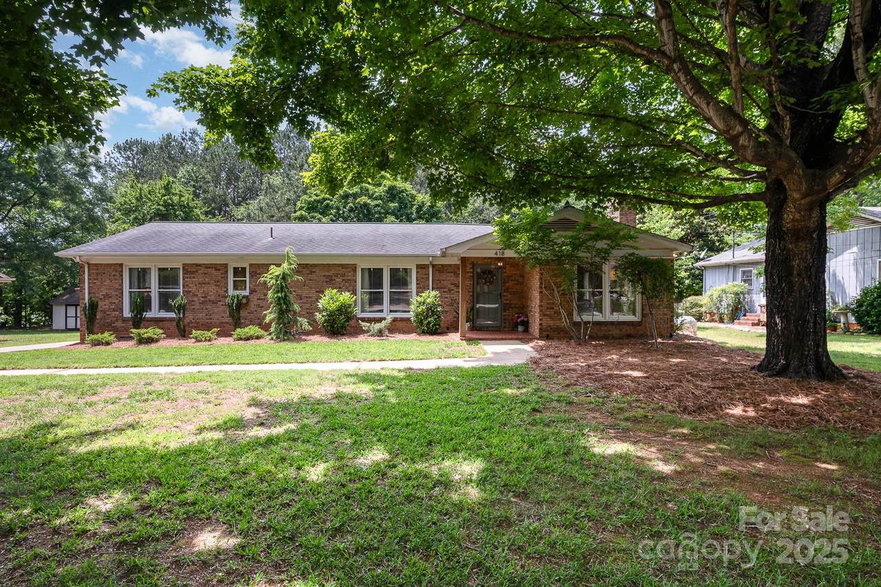 418 Melody Lane - Photo 1