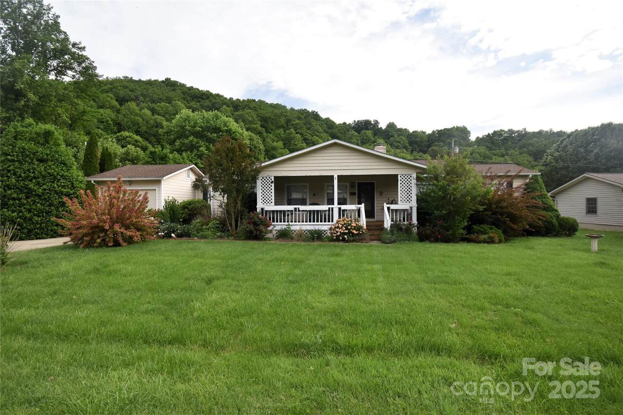 74 Sunflower Lane - Photo 1