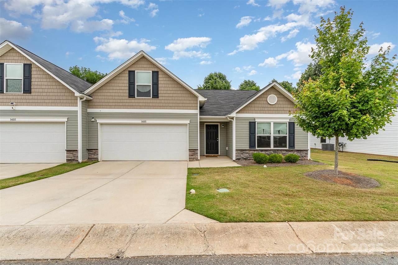 1405 Amberlight Circle - Photo 1