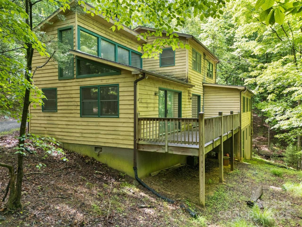 212 Saddle Lane - Photo 1