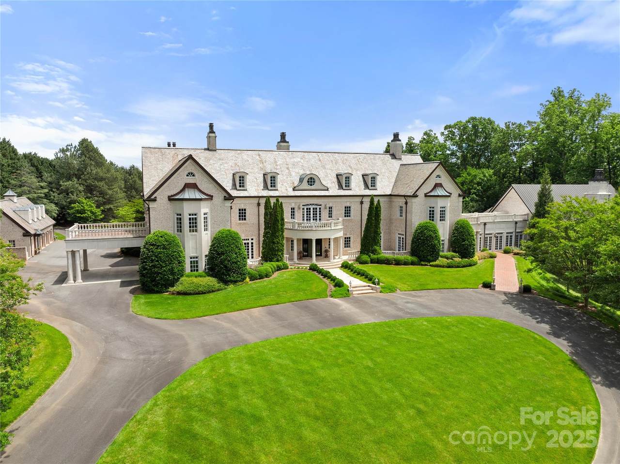 1067 Kent Road - Photo 1