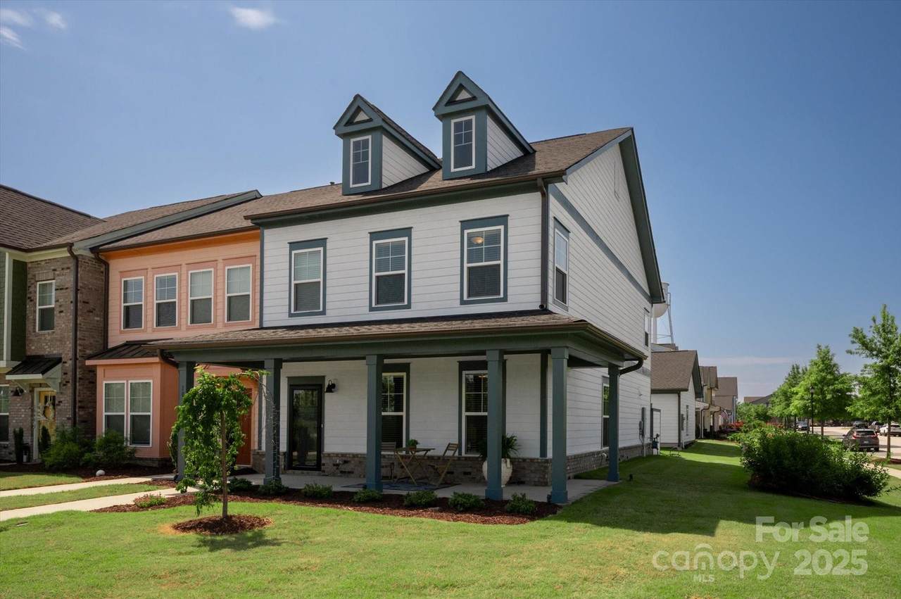 1036 Riverwalk Parkway - Photo 1