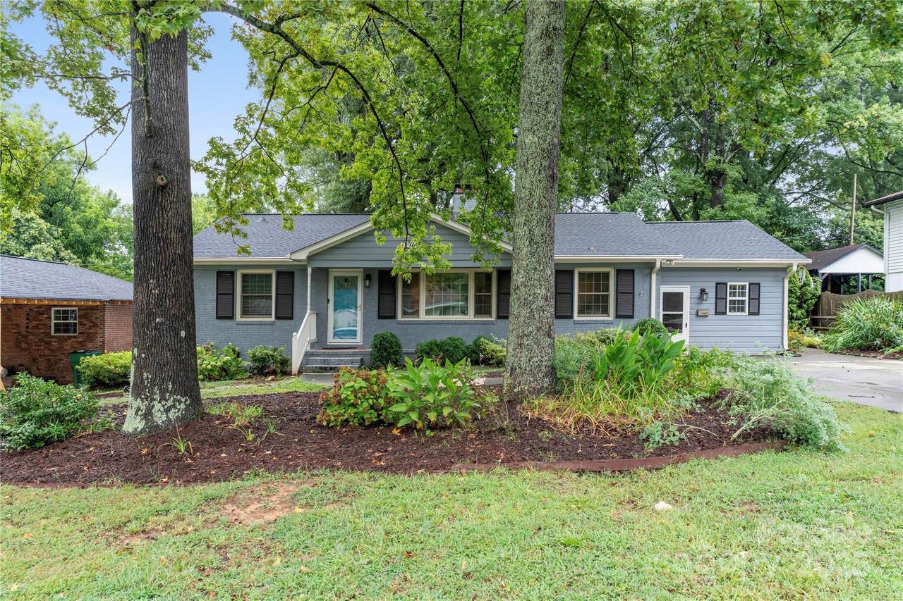 1740 Lansdale Drive - Photo 1