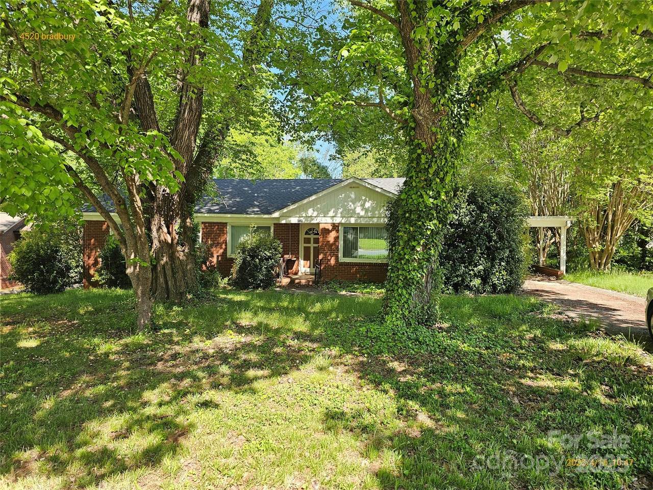 4520 Bradbury Drive - Photo 1