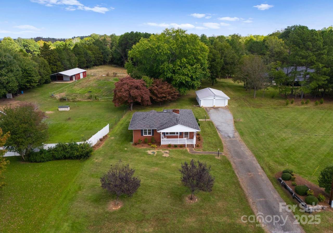 5170 Woodleaf Road - Photo 1