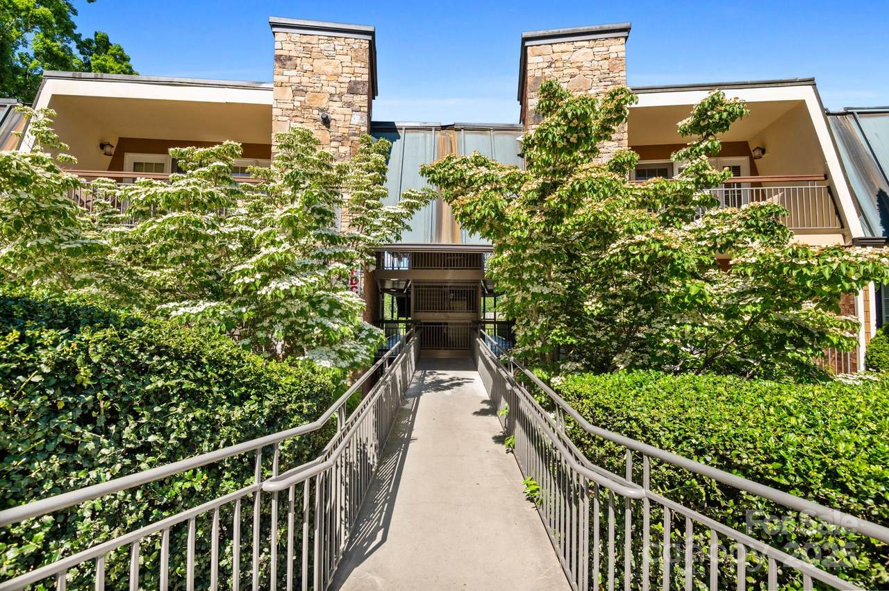 203 Bowling Park Road - Photo 1