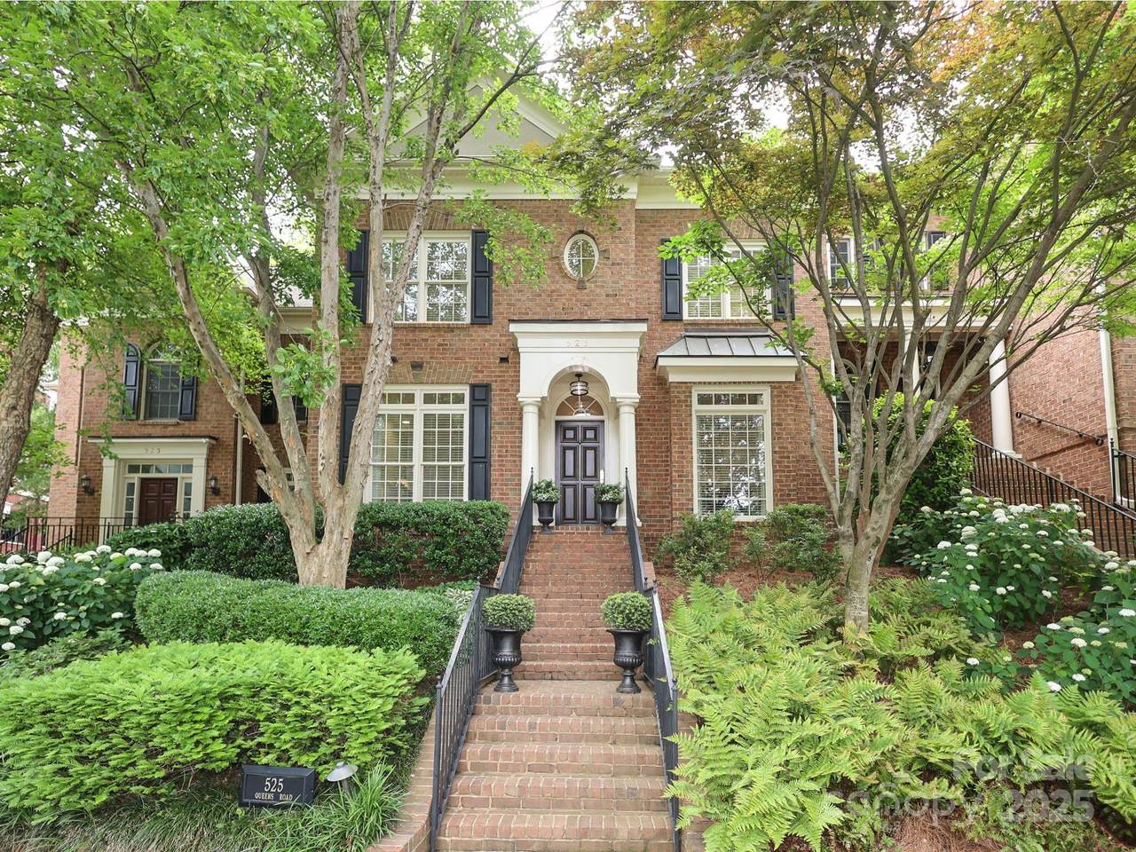 525 Queens Road - Photo 1