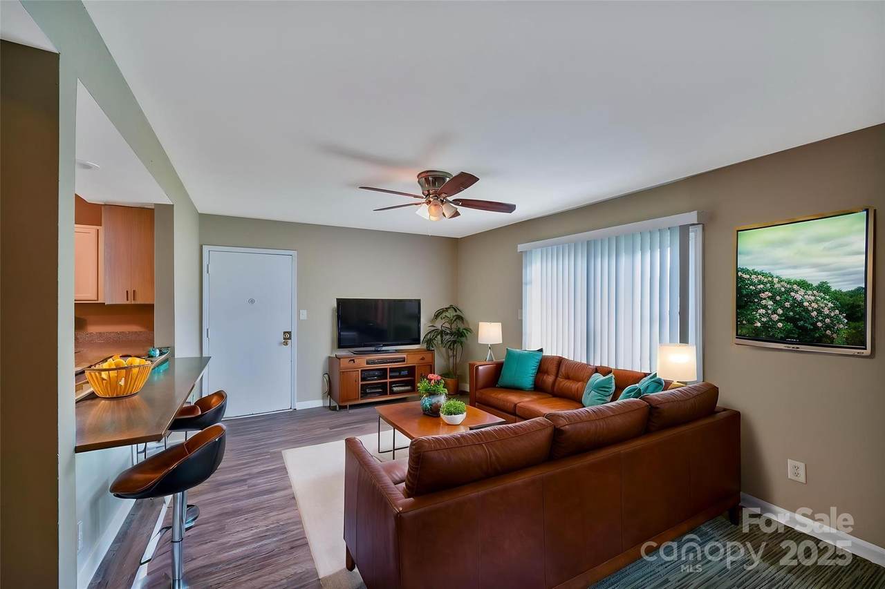809 High Meadow Lane - Photo 1