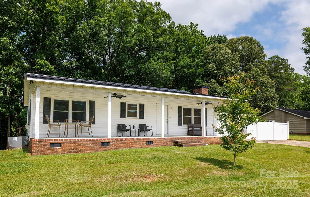 1197 Fincher Road - Photo 1