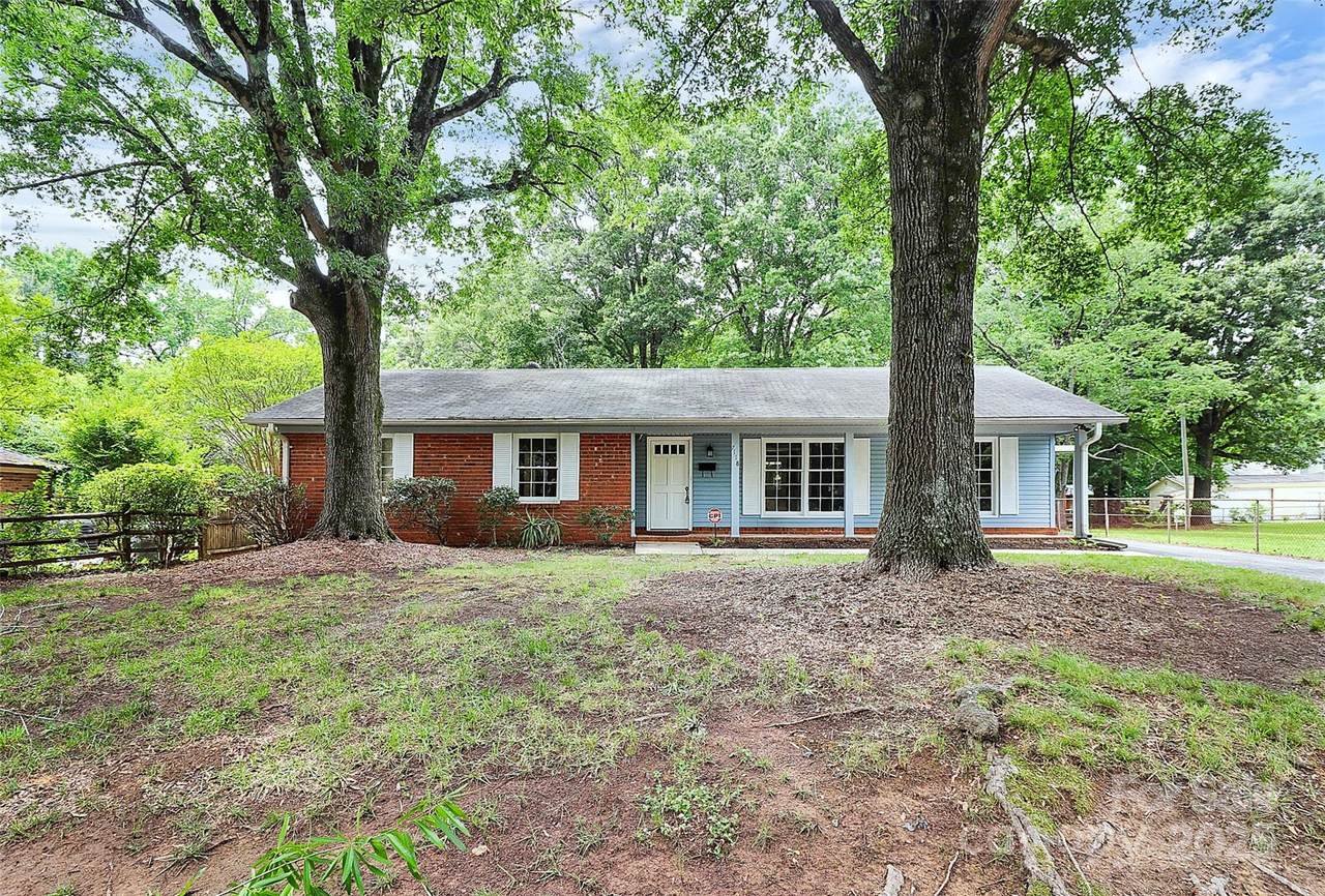 7118 April Ridge Lane - Photo 1