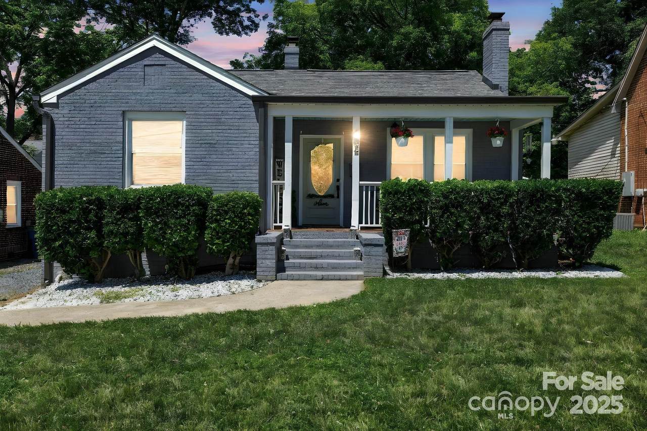 432 4th Street Place - Photo 1
