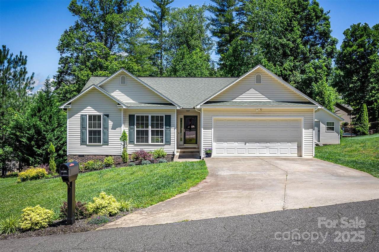 225 Forest Glen Way - Photo 1