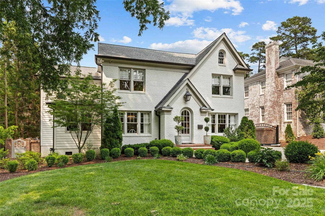 206 Hillside Avenue - Photo 1
