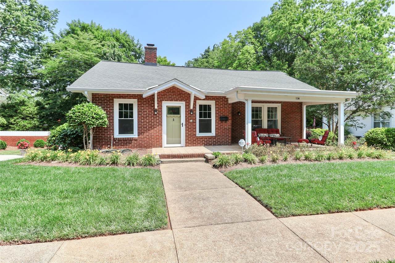 536 Carroll Street - Photo 1