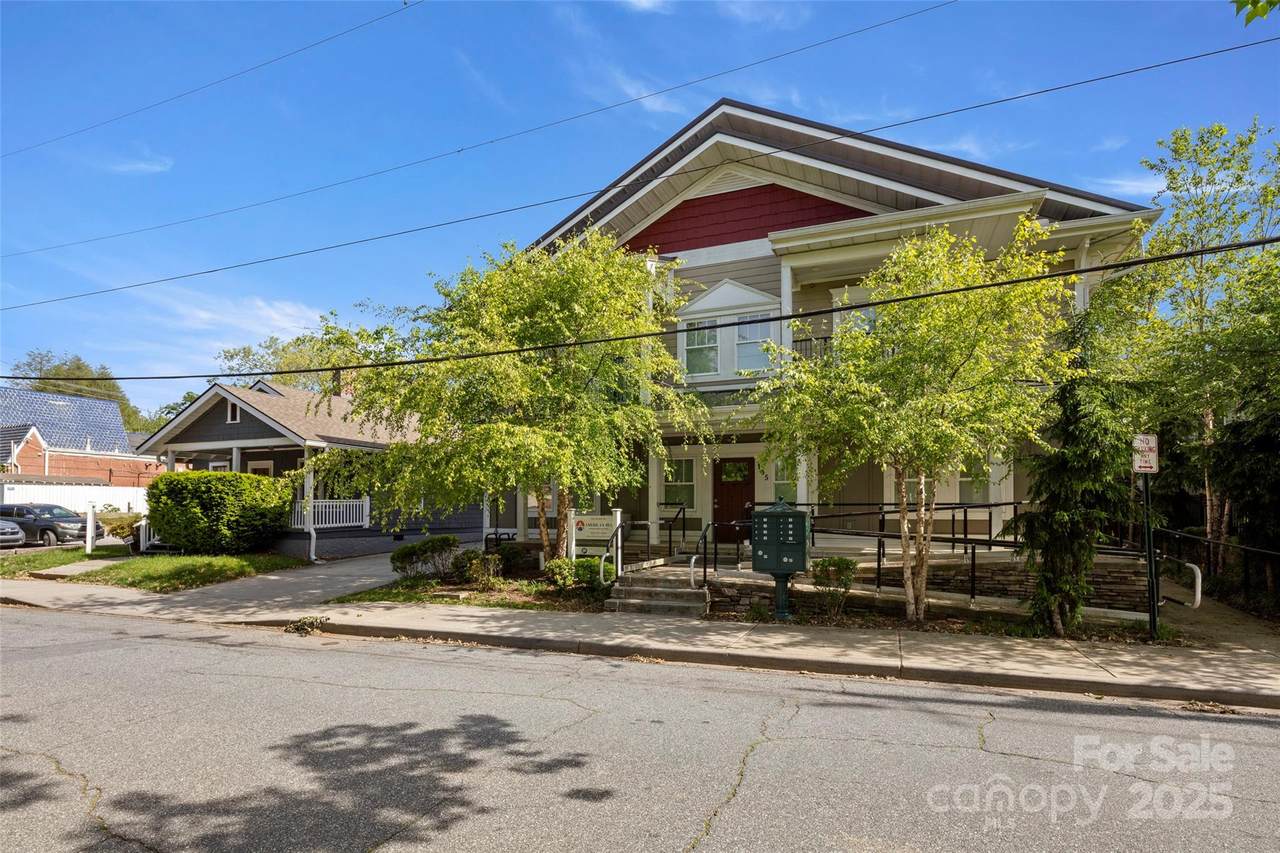 135 Broad Street - Photo 1