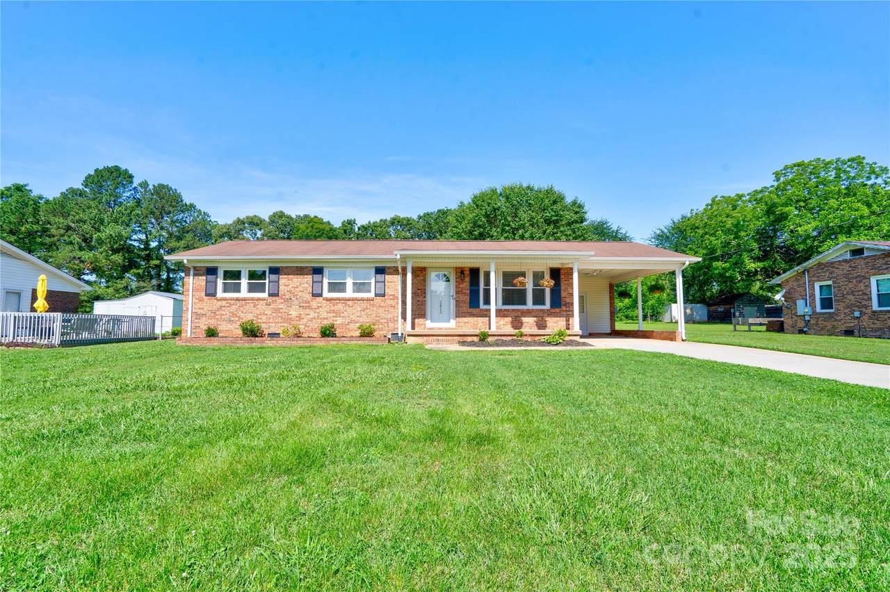 3413 Fallston Road - Photo 1