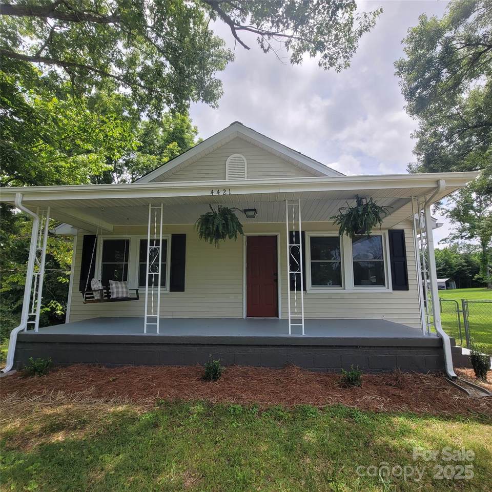 4421 Linwood Road - Photo 1