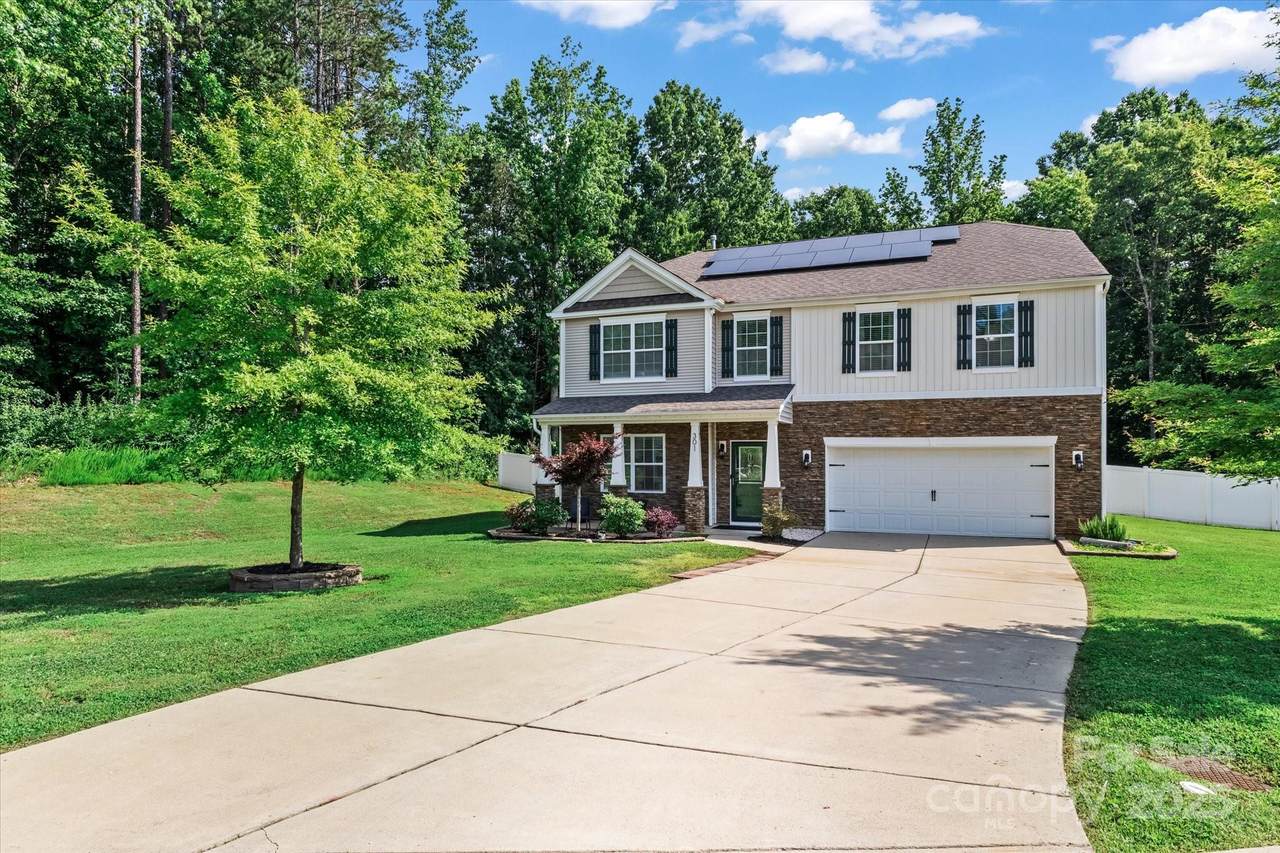 301 Wheat Field Drive - Photo 1