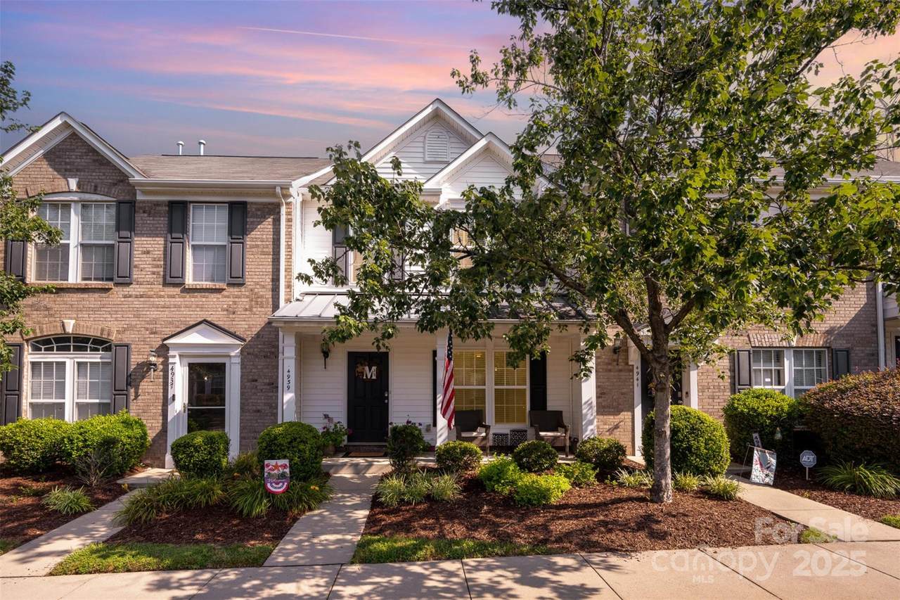 4939 Sunburst Lane - Photo 1