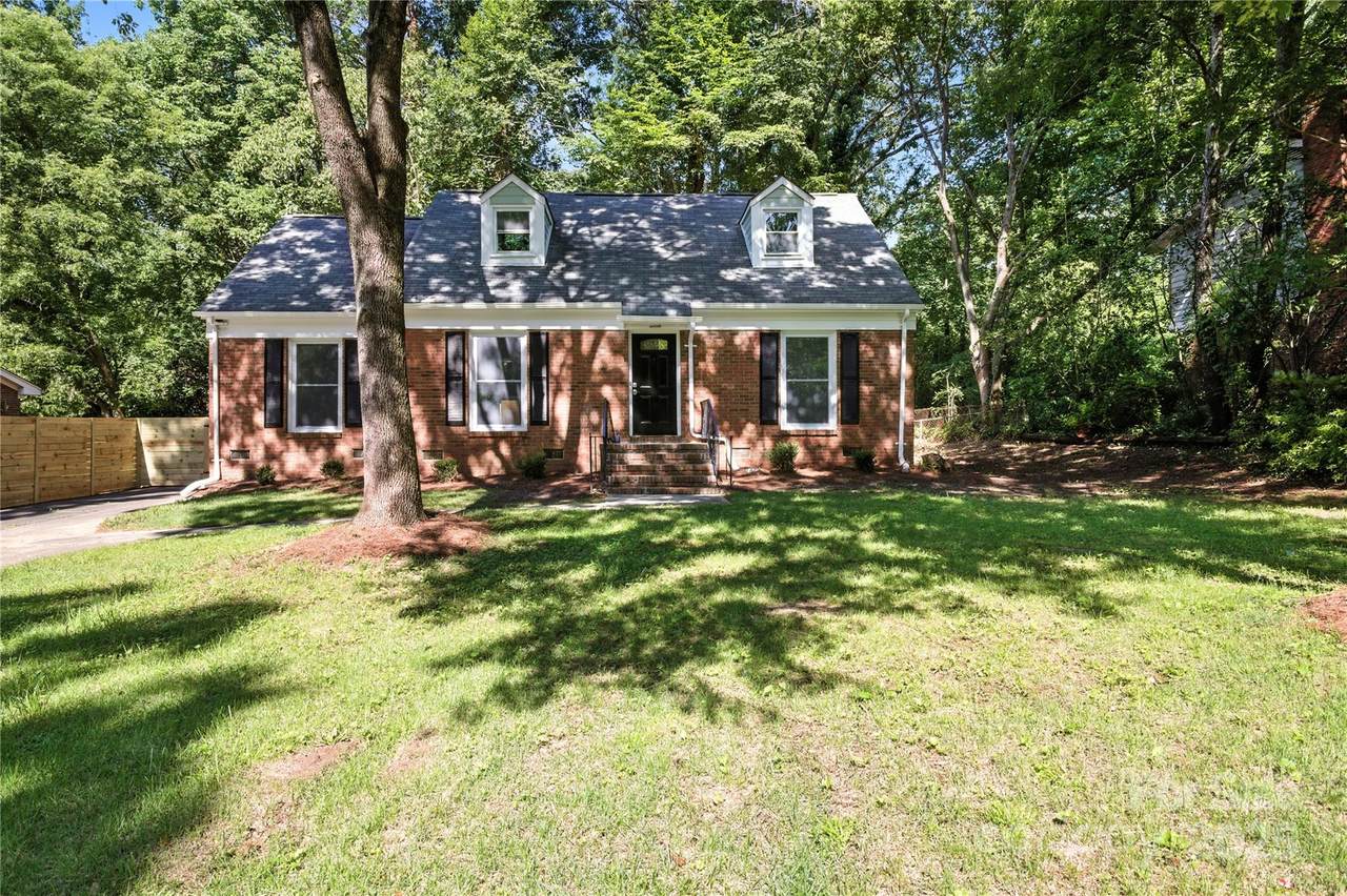 6127 Eagle Peak Drive - Photo 1