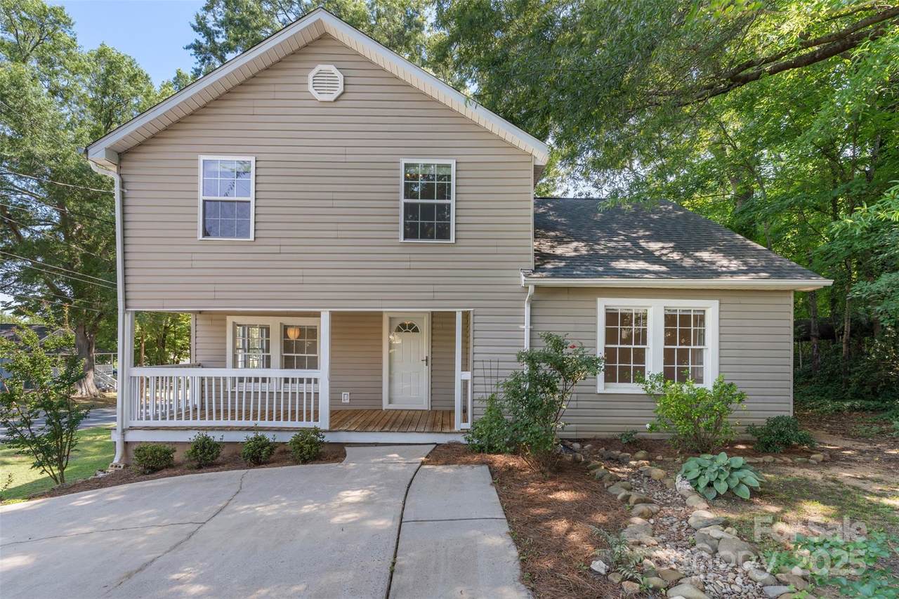 202 Glenn Avenue - Photo 1