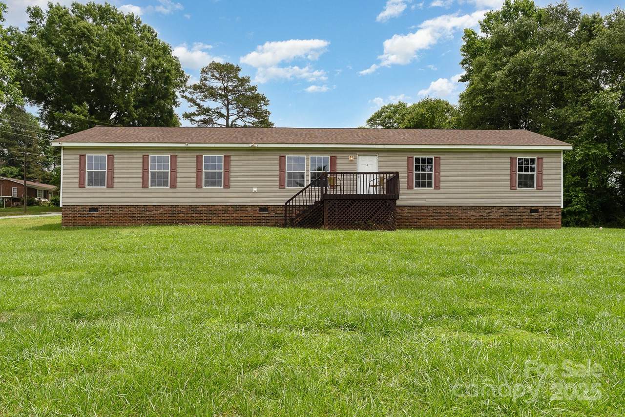 828 Carver Street - Photo 1
