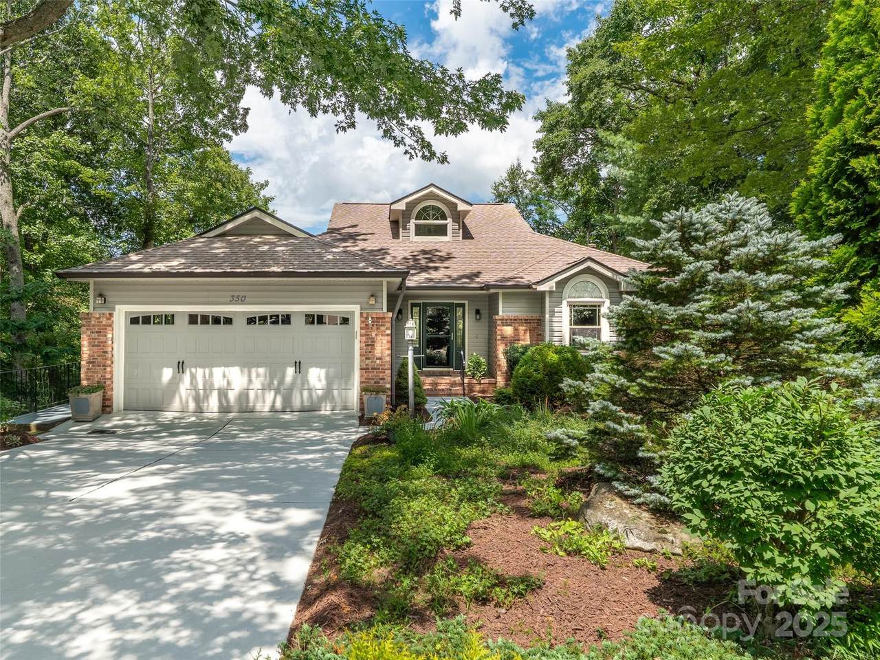 350 Shay Circle - Photo 1