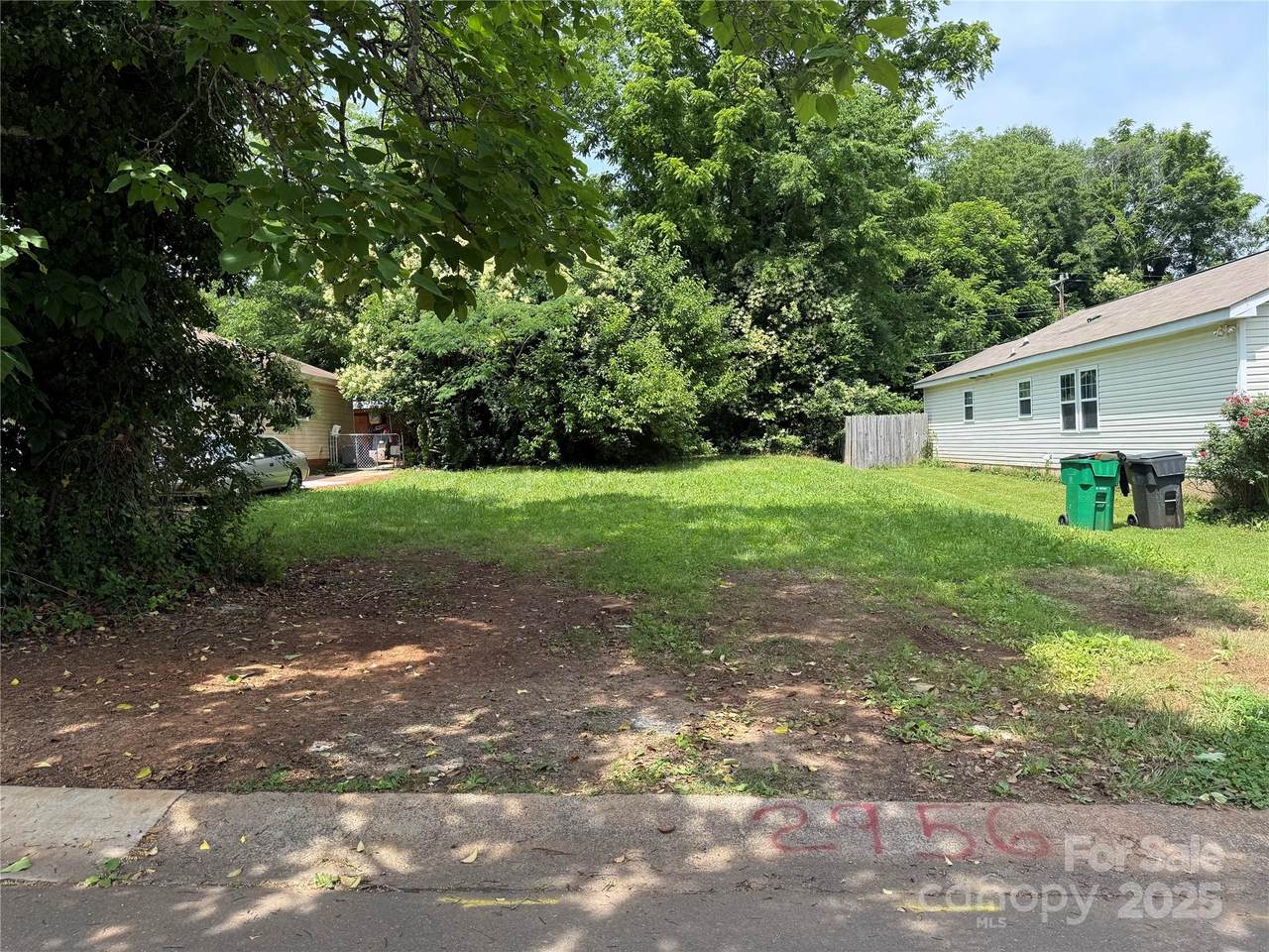 2956 Ross Avenue - Photo 1