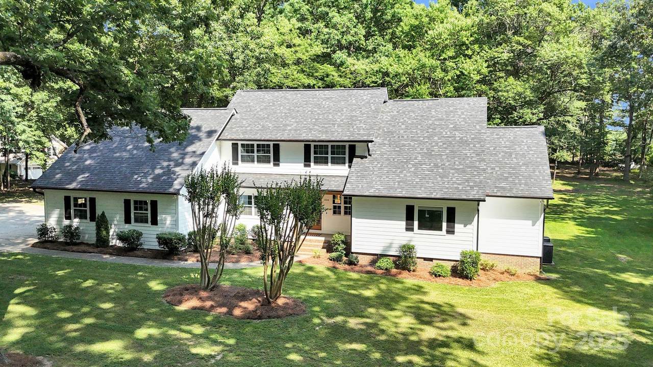 316 Wade Hampton Drive - Photo 1