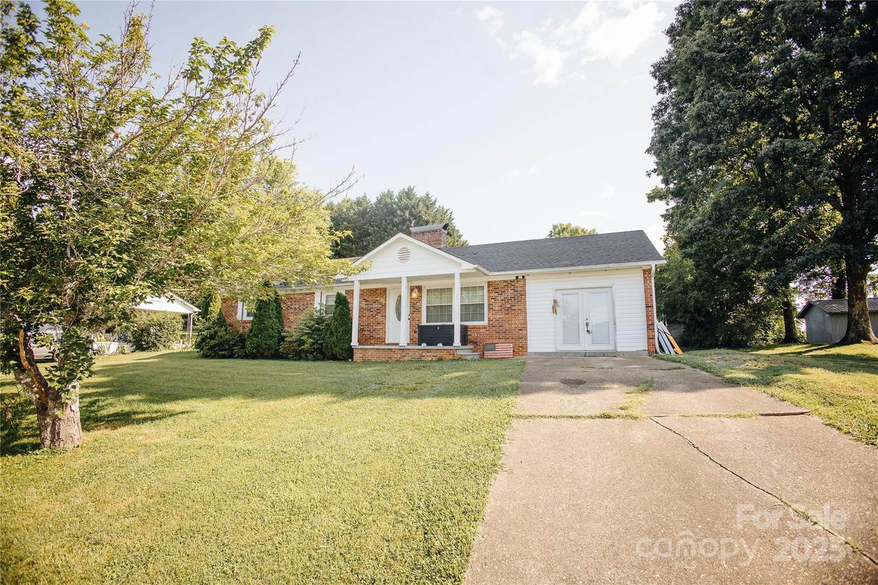 98 Long Street - Photo 1