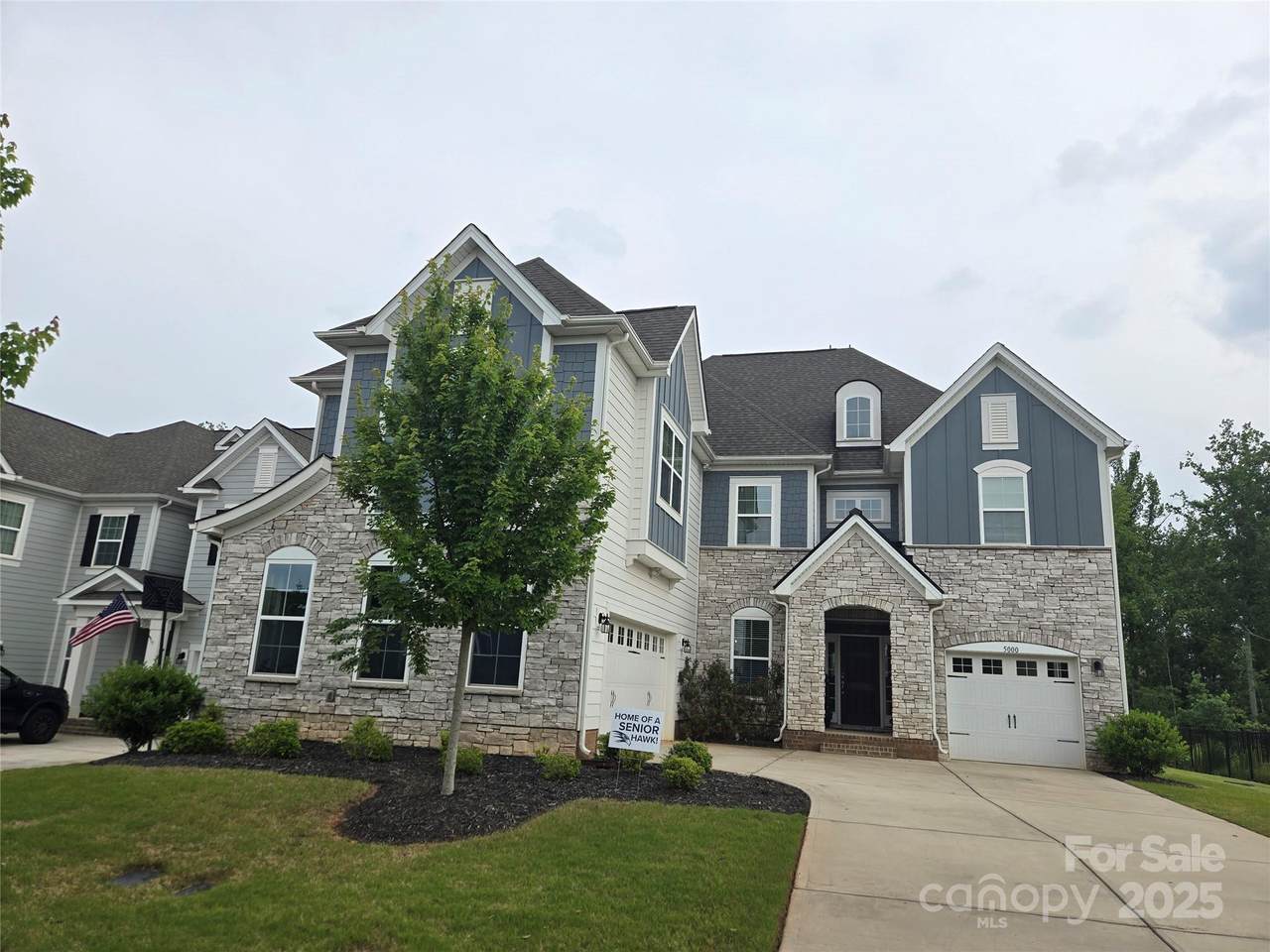 5000 Britannia Boulevard - Photo 1
