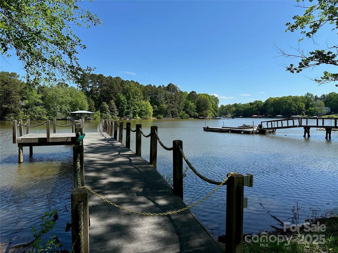 6718 Emerald Isle Drive - Photo 1