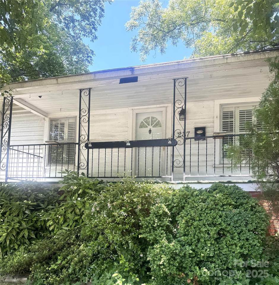 237 Institute Street - Photo 1