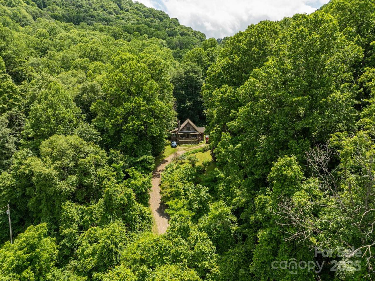 687 Willow Creek Road - Photo 1