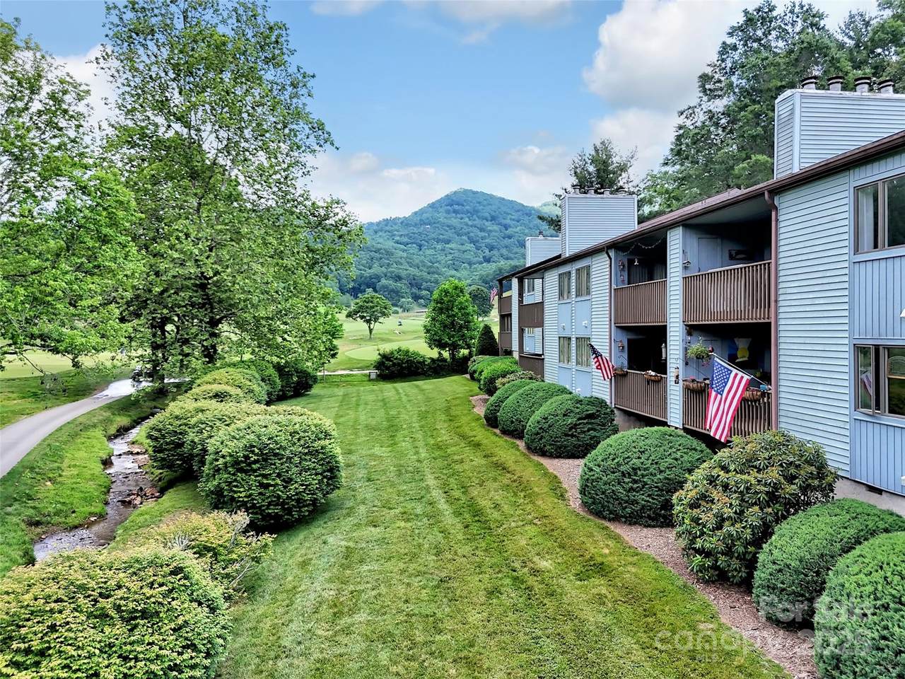 87 Willow Road - Photo 1