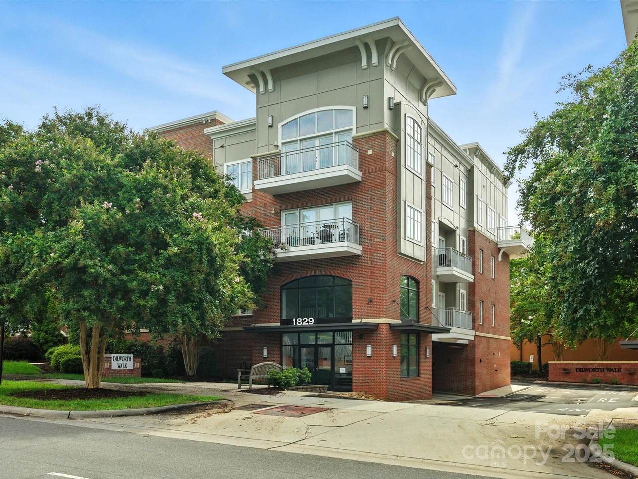 1829 Kenilworth Avenue - Photo 1