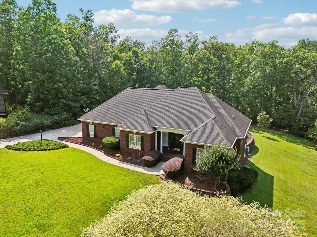 7612 Maple Bluff Lane - Photo 1
