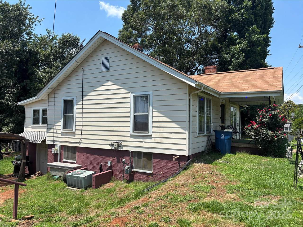 4059 10th Avenue Drive - Photo 1