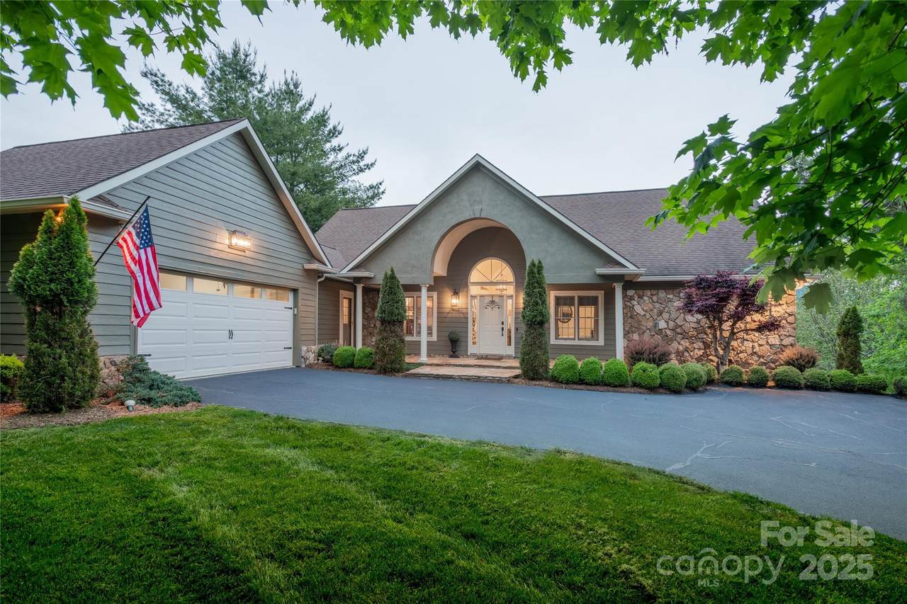 214 River Knoll Drive - Photo 1