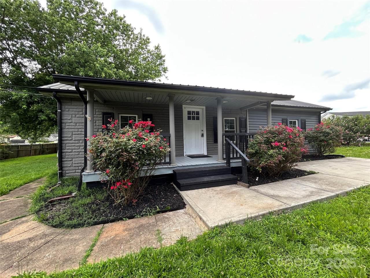 111 Rose Street - Photo 1