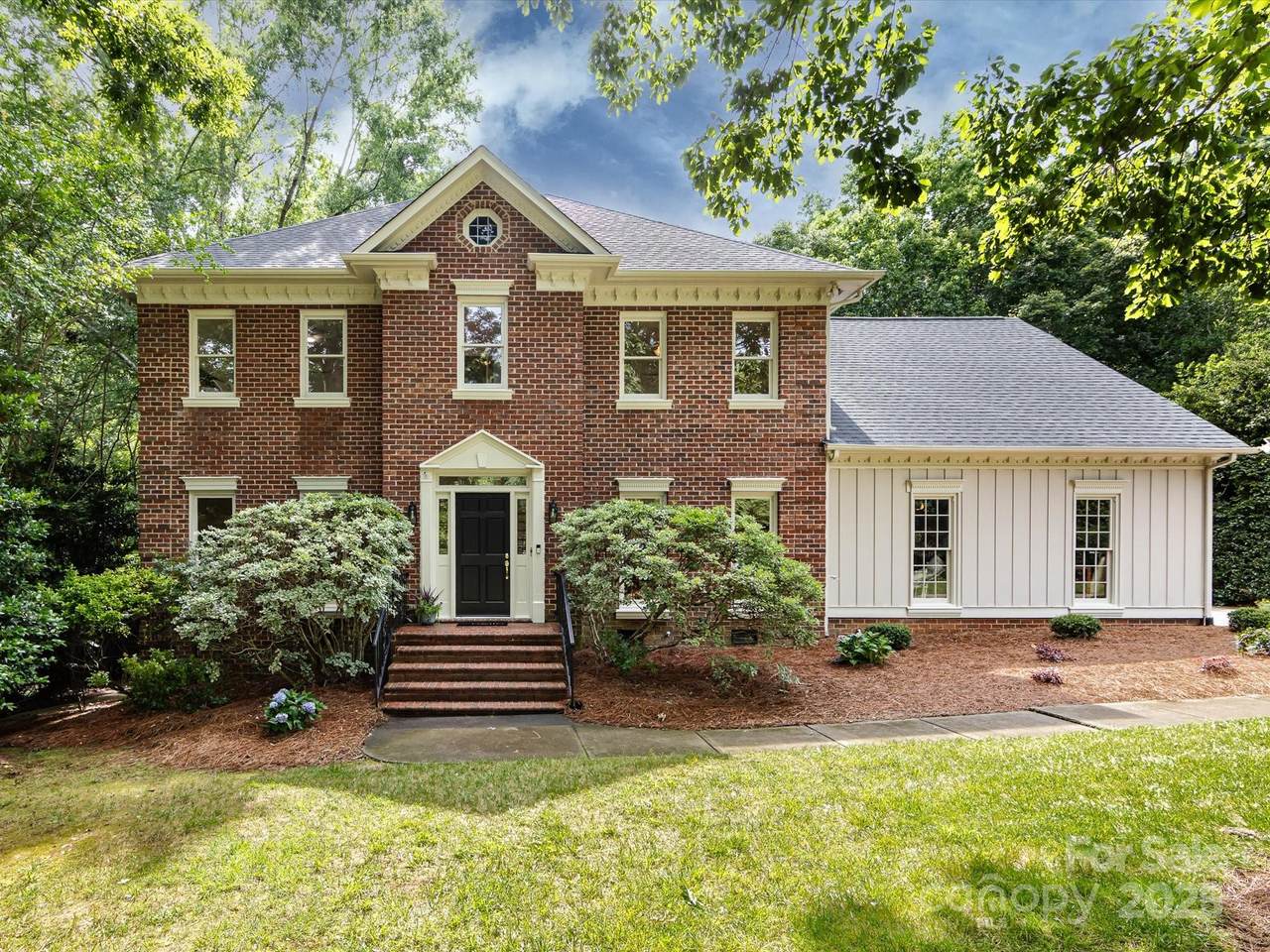 9415 Braemar Terrace - Photo 1