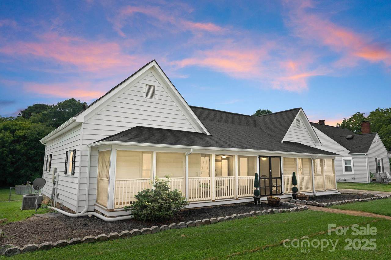 515 Main Gq Street - Photo 1
