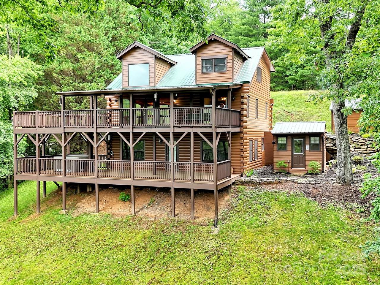 500 Beechwood Drive - Photo 1