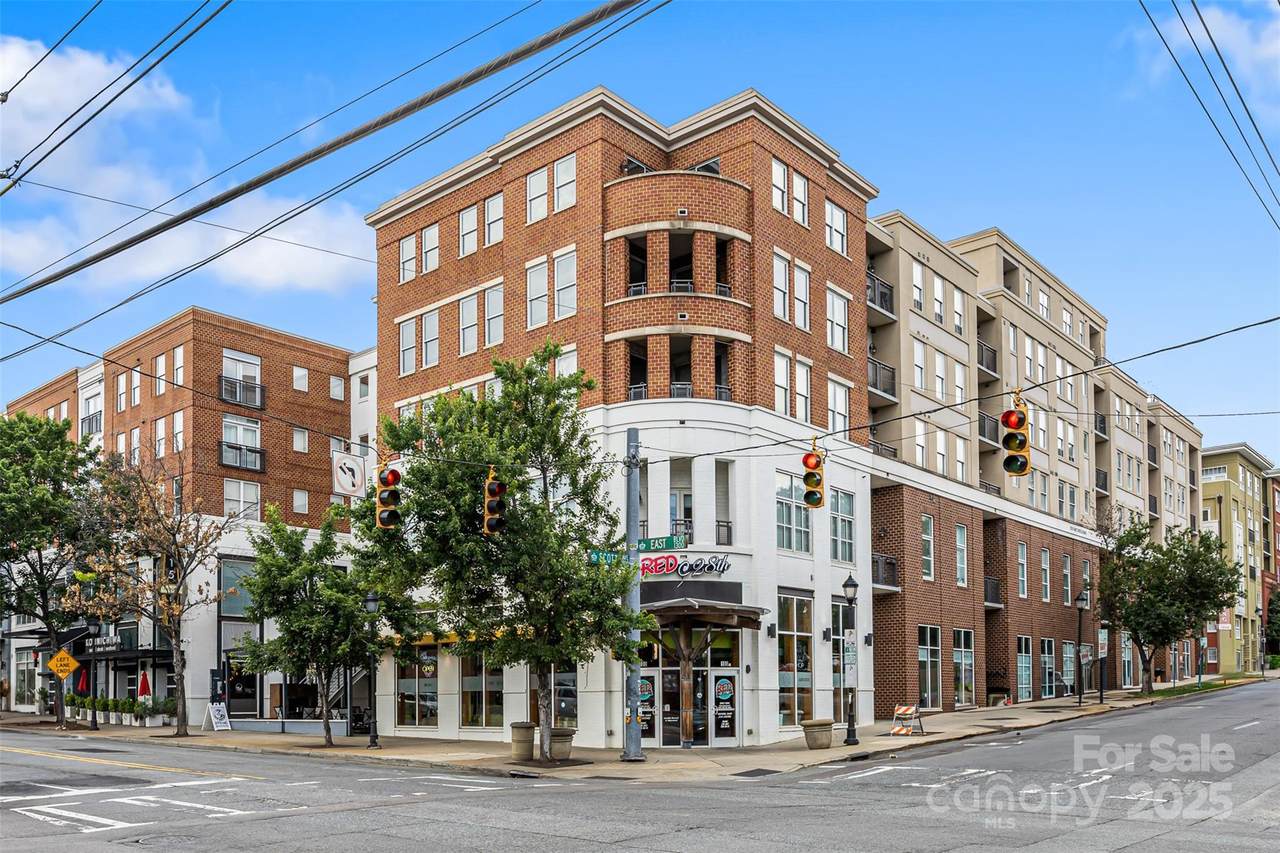 1315 East Boulevard - Photo 1